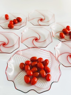 Zestaw szklany op- art, talerzyki plus patera Glaswerk Olbernhau DDR