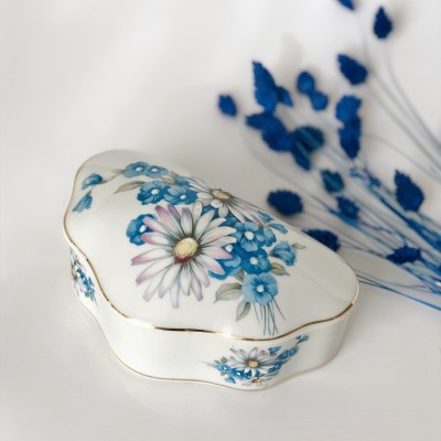 Porcelanowe puzderko Limoges Francja