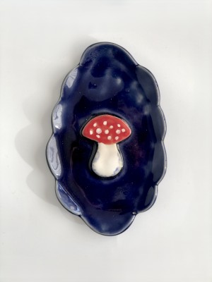 Ceramiczny talerzyk z muchomorkiem