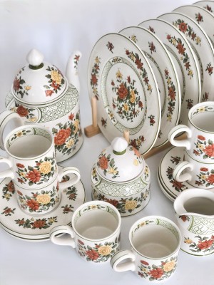 Porcelanowy zestaw, kolekcja "Summerday" Villeroy&Boch dla 6 osób
