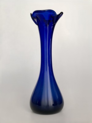 Wazon szkło kobaltowe Niemcy lata 60./70. XX wieku 